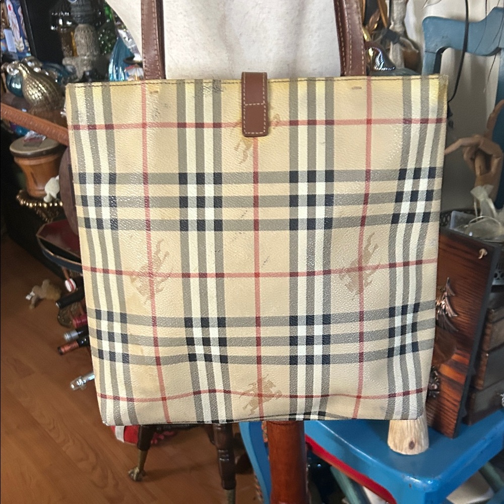 Vintage Burberry Tan and Brown Checkered Tote Bag - Picture 5 of 16